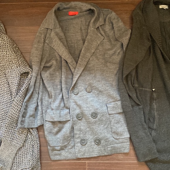 Cardigan bundle size small - Picture 6 of 9